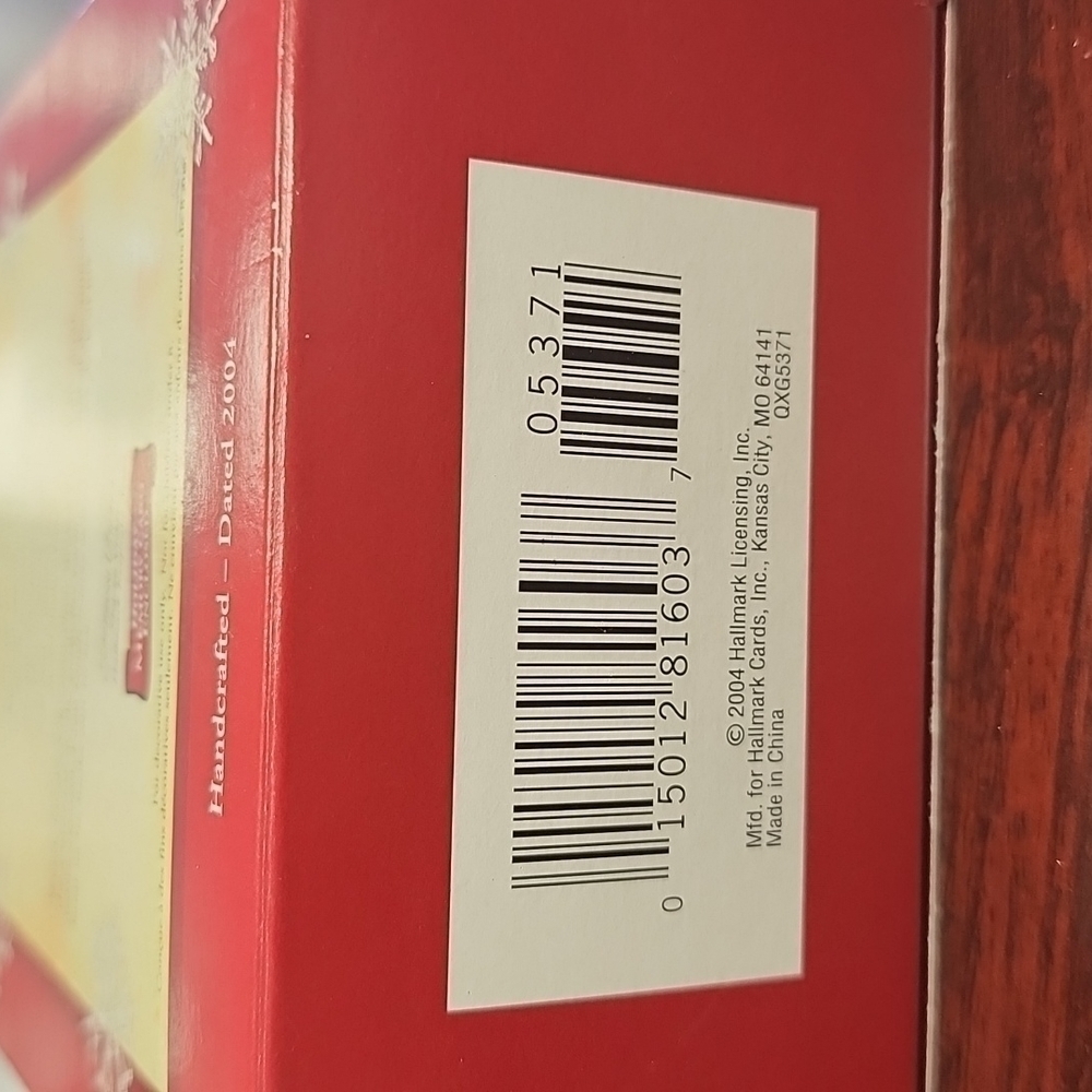 Hallmark Noah's Ark ornament - Picture 8 of 13